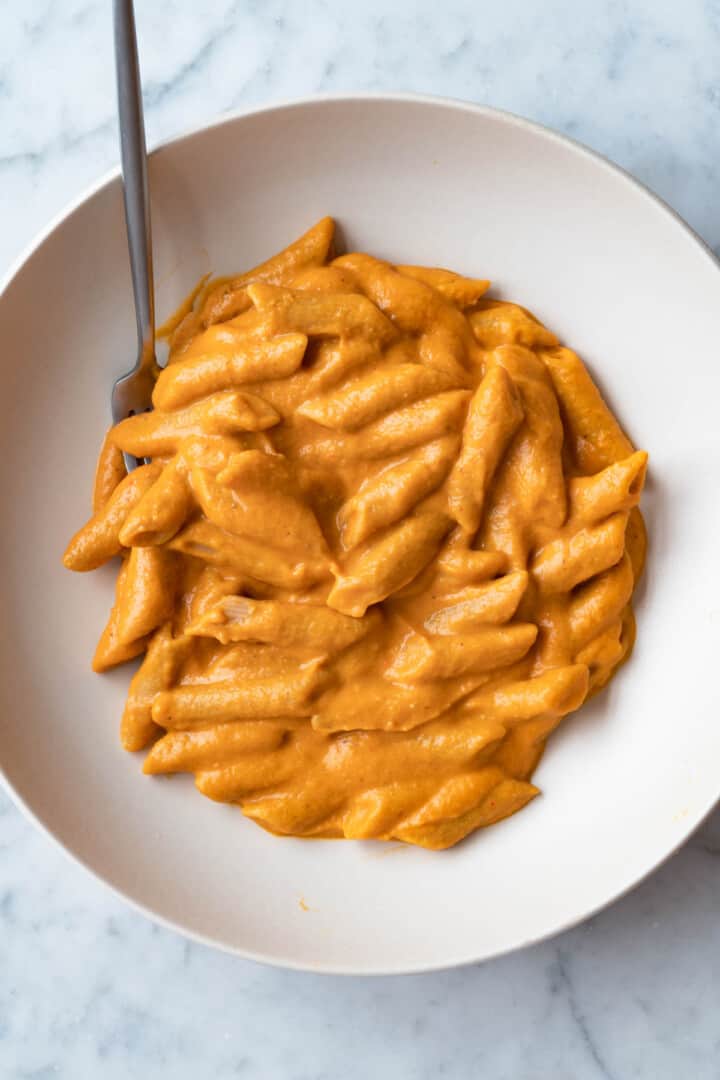 Easy Vegan Pasta Sauce Recipe - Cooking For Peanuts