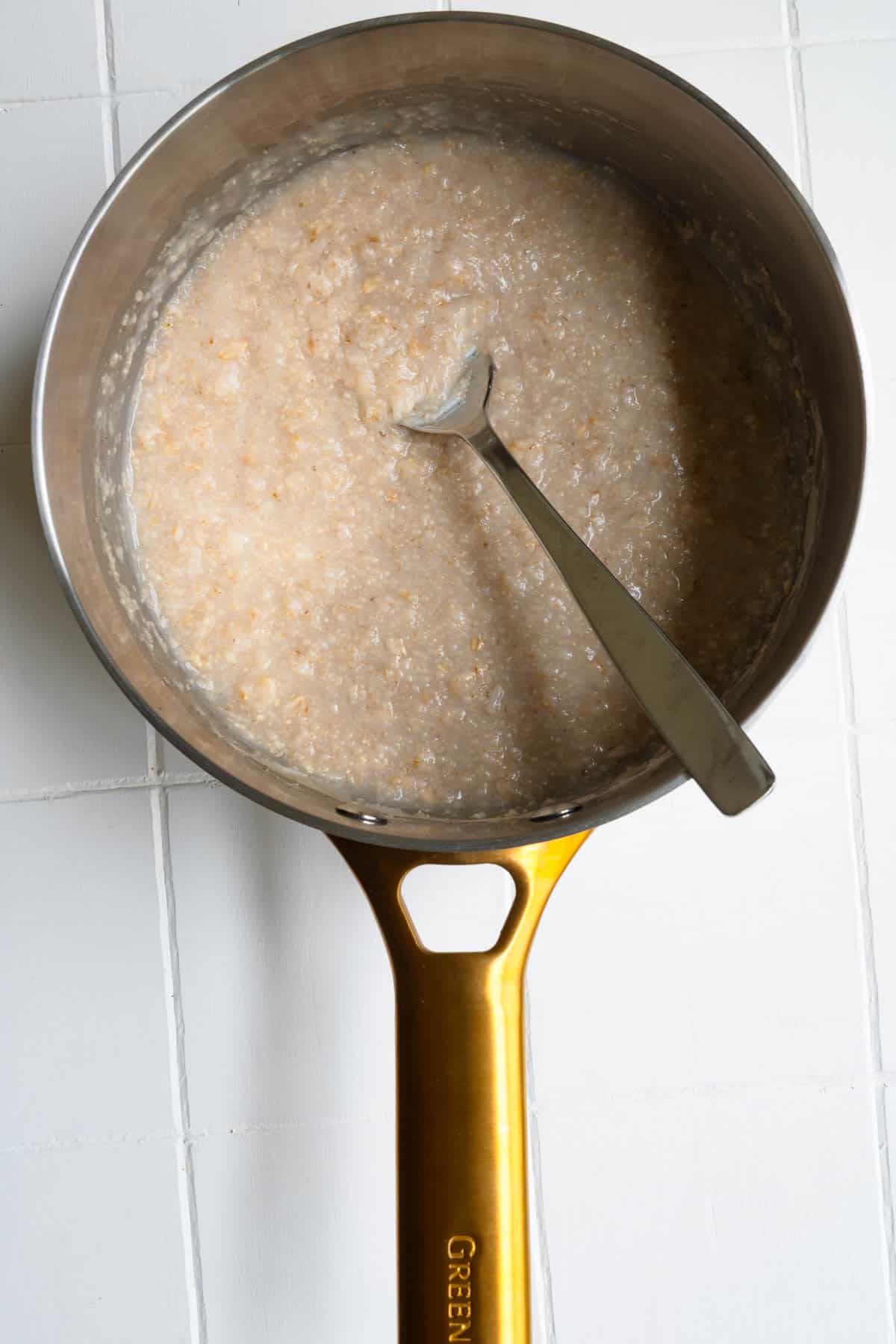 Oat Bran Oats cooked in a saucepan.